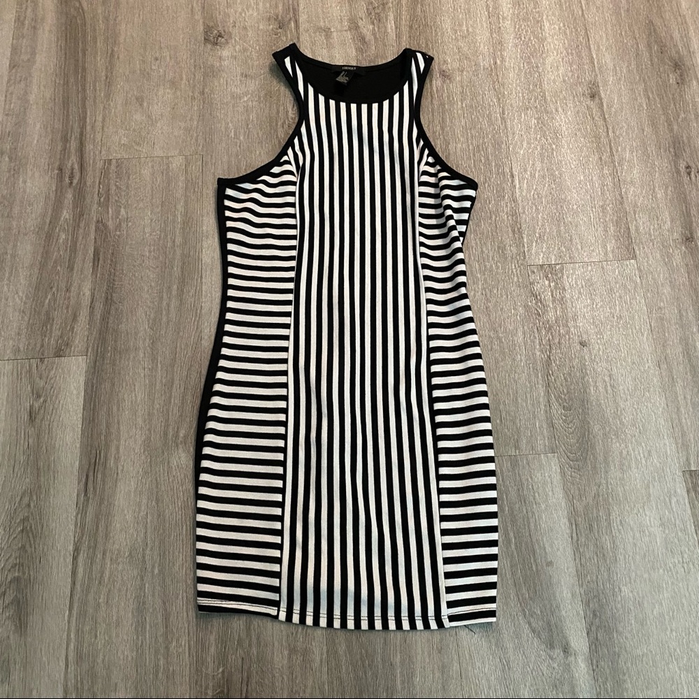Forever 21 black and white stripped high neck sleeveless casual dress